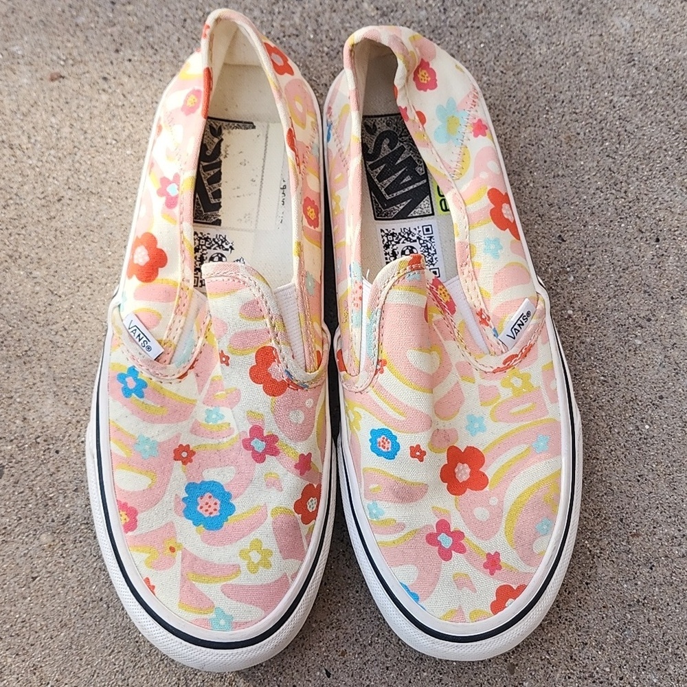 Vans Slip-On Floral Canvas Sneakers in Pink, Blue, Red, Yellow - Picture 6 of 7